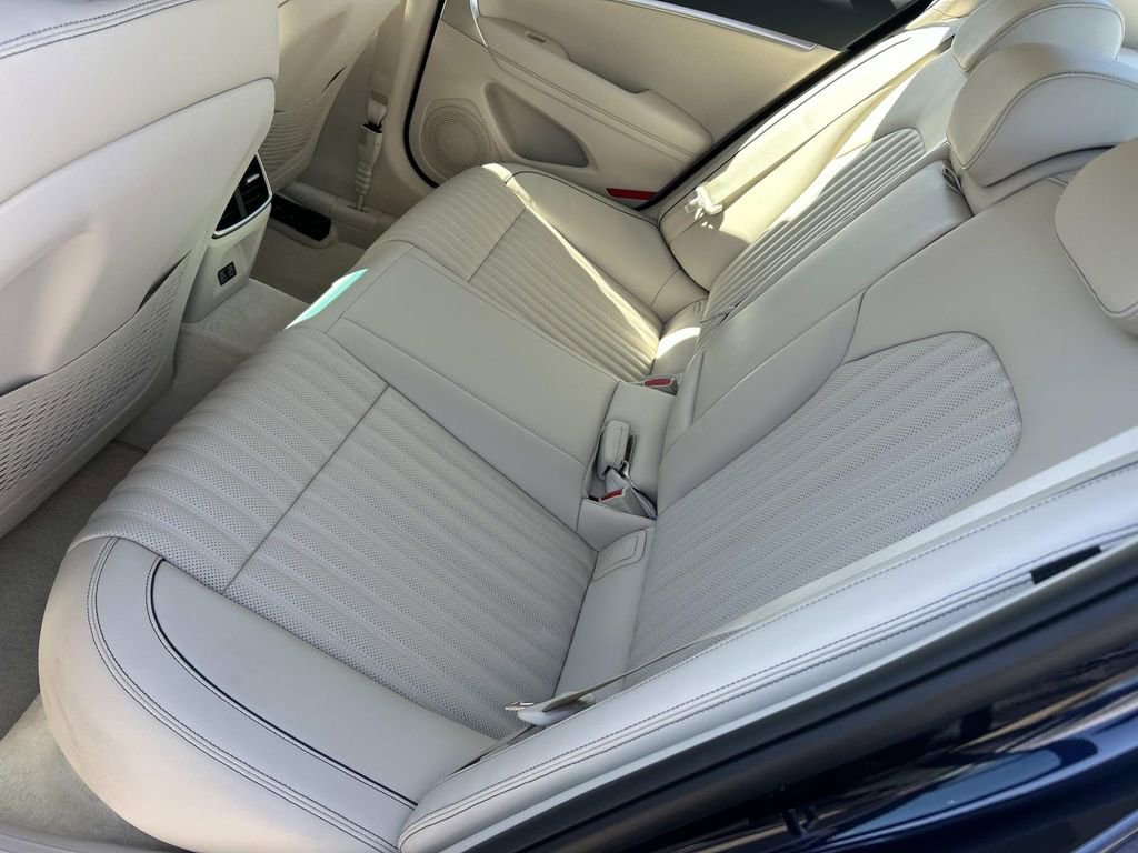 New 2026 Genesis G70 2.5T Prestige image 19