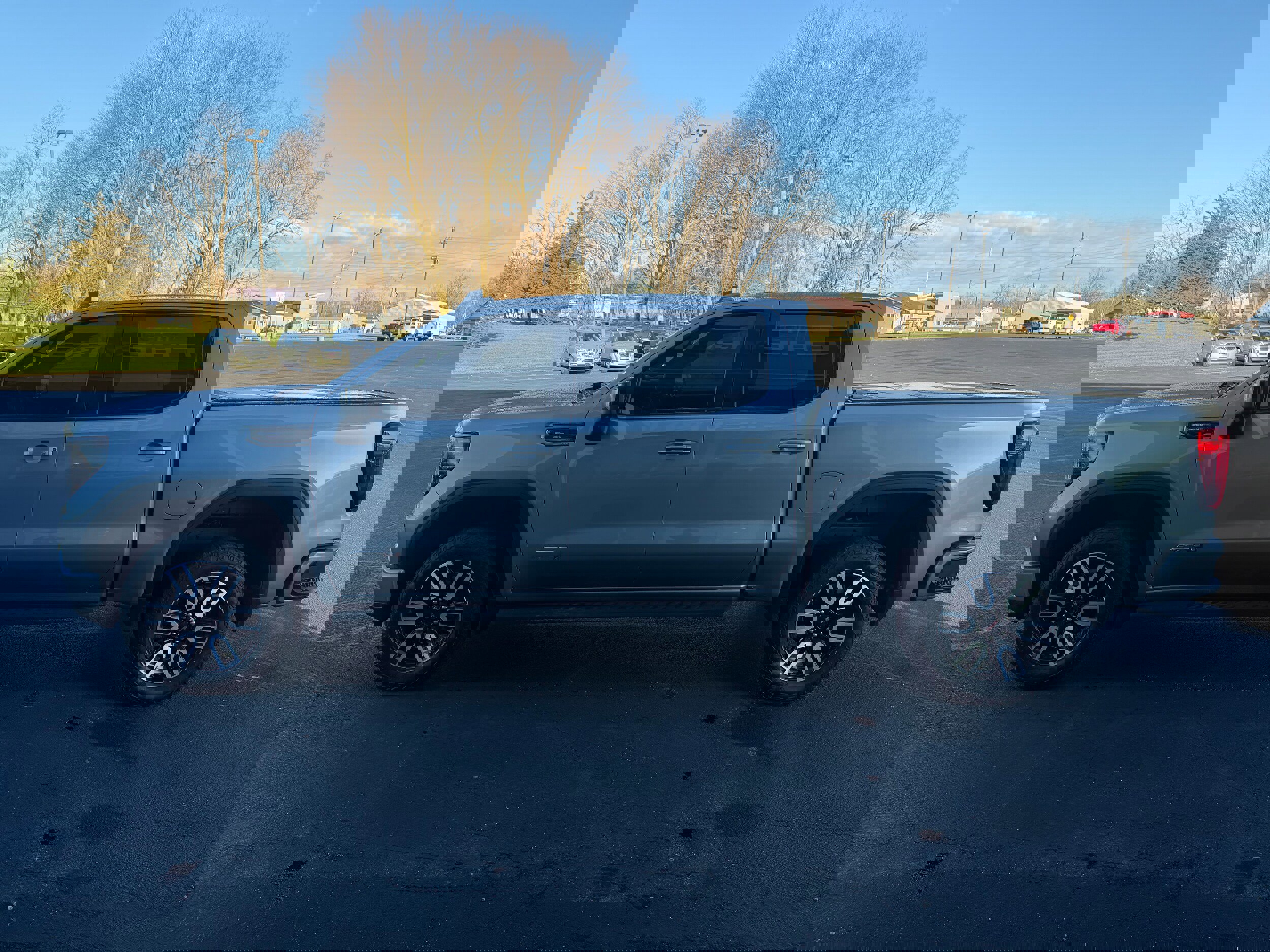 Used 2023 GMC Sierra 1500 AT4 w/ AT4 Premium Package image 12