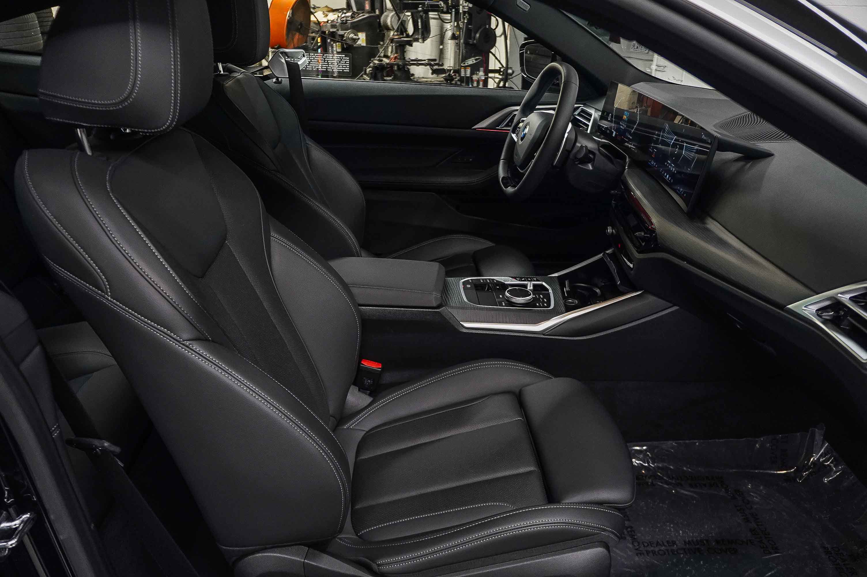 Used 2025 BMW 430i Coupe w/ Convenience Package image 18