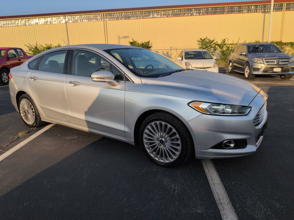 Used 2016 Ford Fusion Titanium FWD image 8