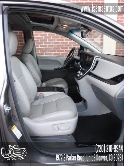 Used 2017 Toyota Sienna XLE Premium image 6