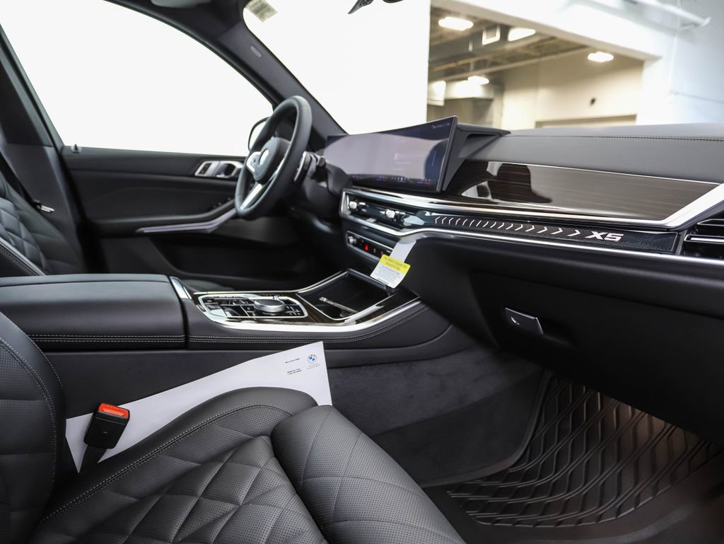 New 2026 BMW X5 xDrive40i w/ M Sport Package image 30