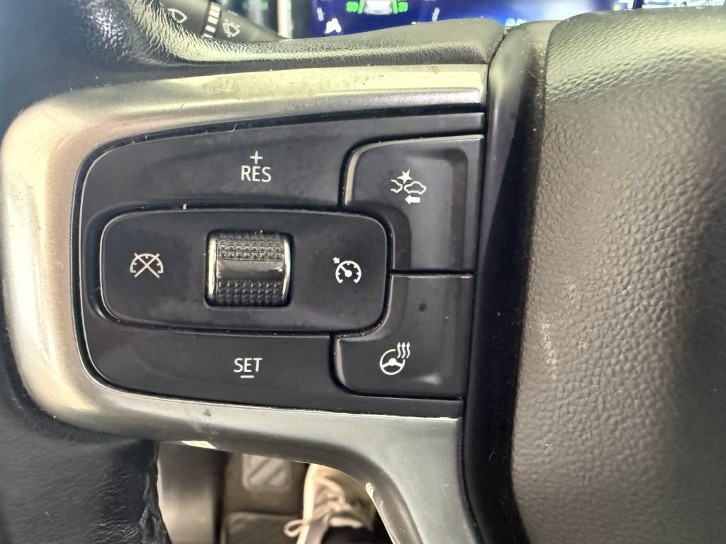 Used 2022 Chevrolet Silverado 1500 LT AWD/4WD image 44