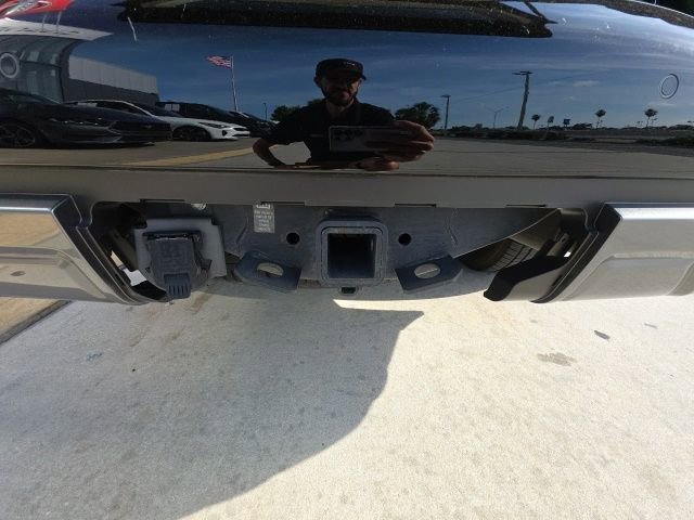 Used 2019 Nissan Armada Platinum w/ Cargo Package RWD image 30