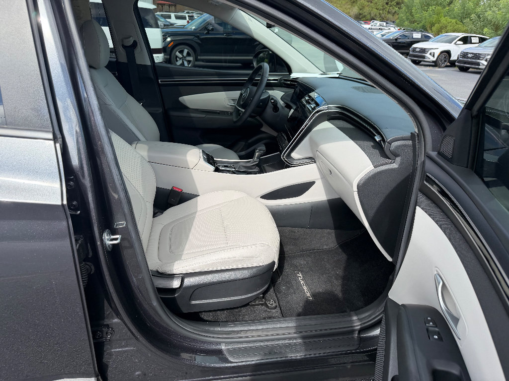 Used 2024 Hyundai Tucson SEL w/ Convenience Package FWD image 18
