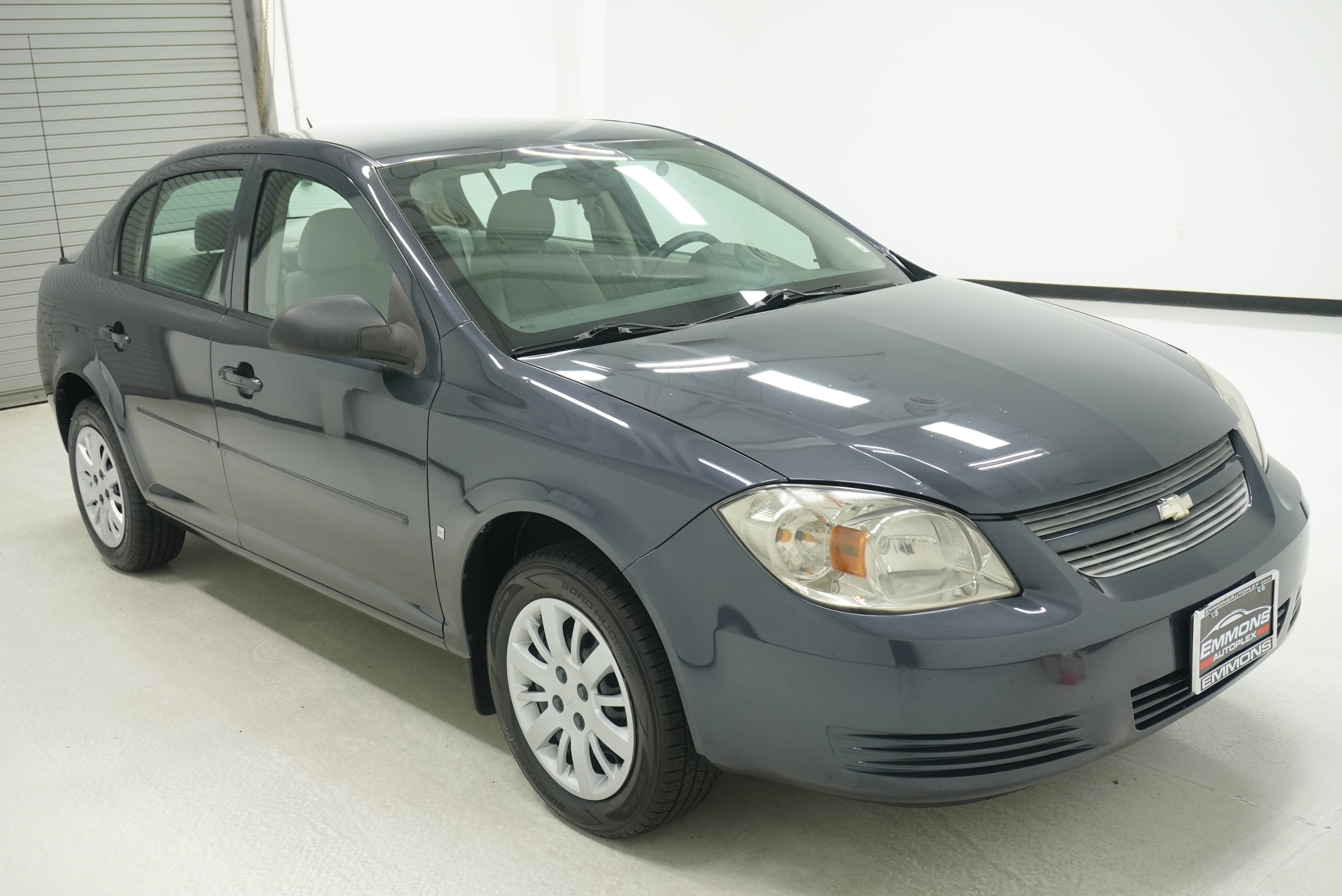 Used 2009 Chevrolet Cobalt LS w/ Protection Package FWD image 3