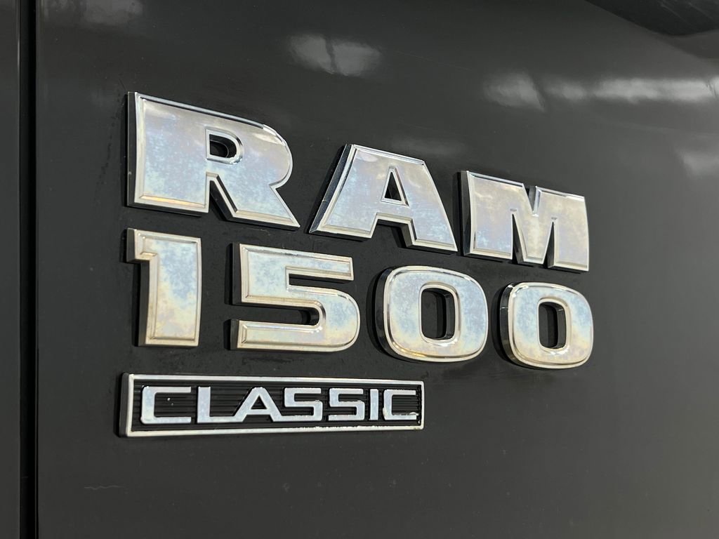 Used 2019 RAM 1500 Classic SLT AWD/4WD image 39