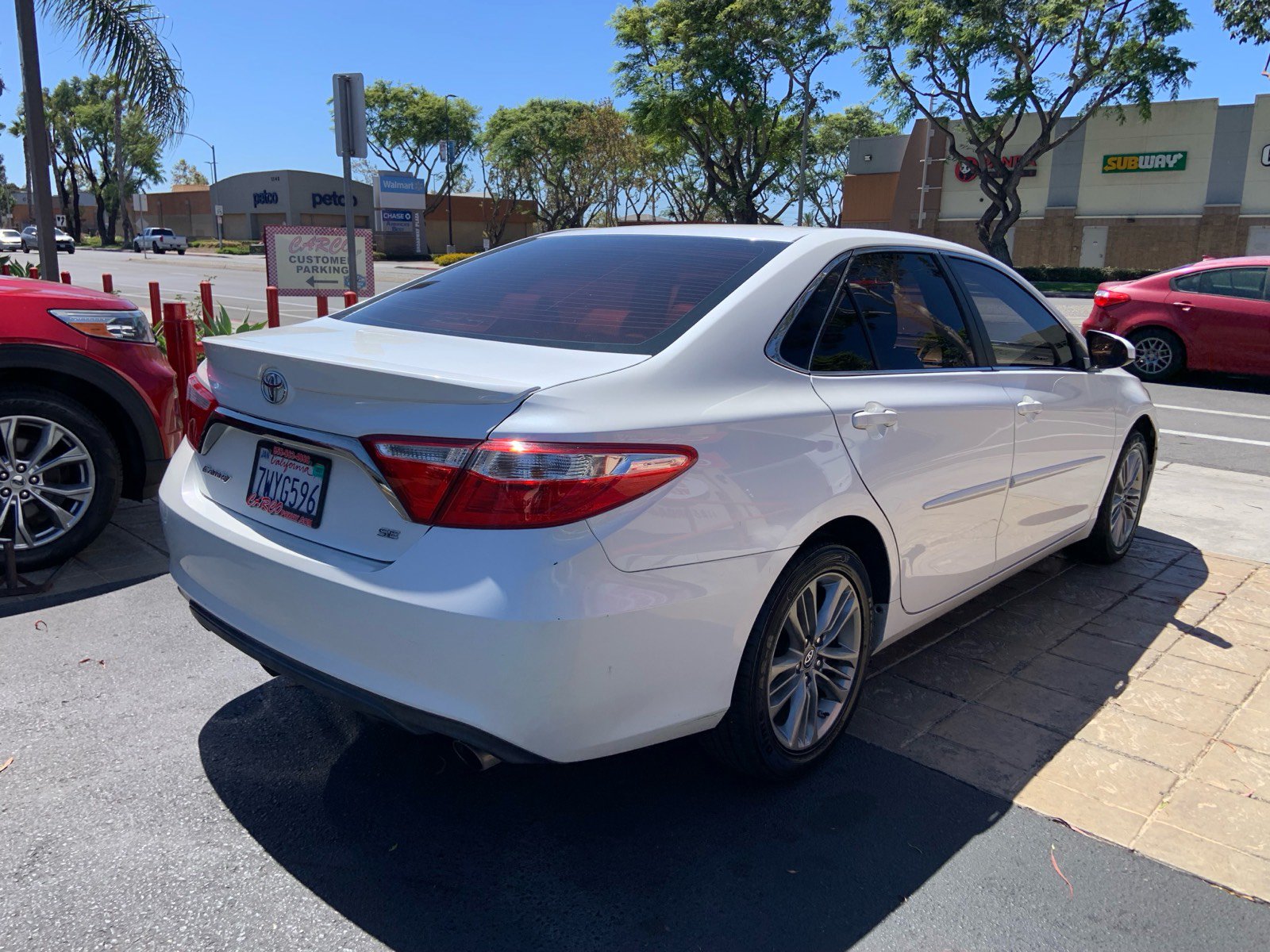 Used 2017 Toyota Camry SE FWD image 7
