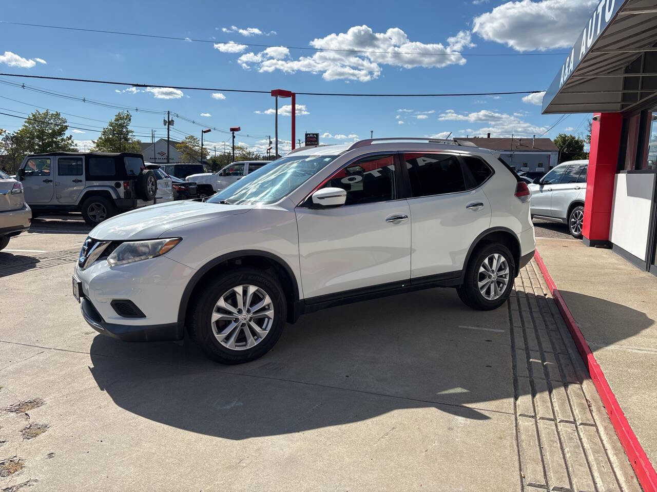 Used 2018 Nissan Rogue SV image 8