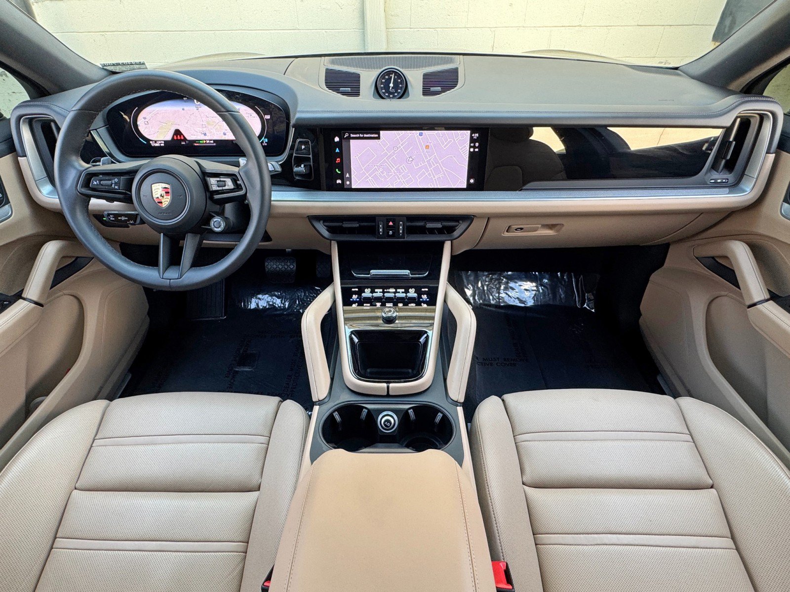 Used 2024 Porsche Cayenne Coupe AWD/4WD image 13