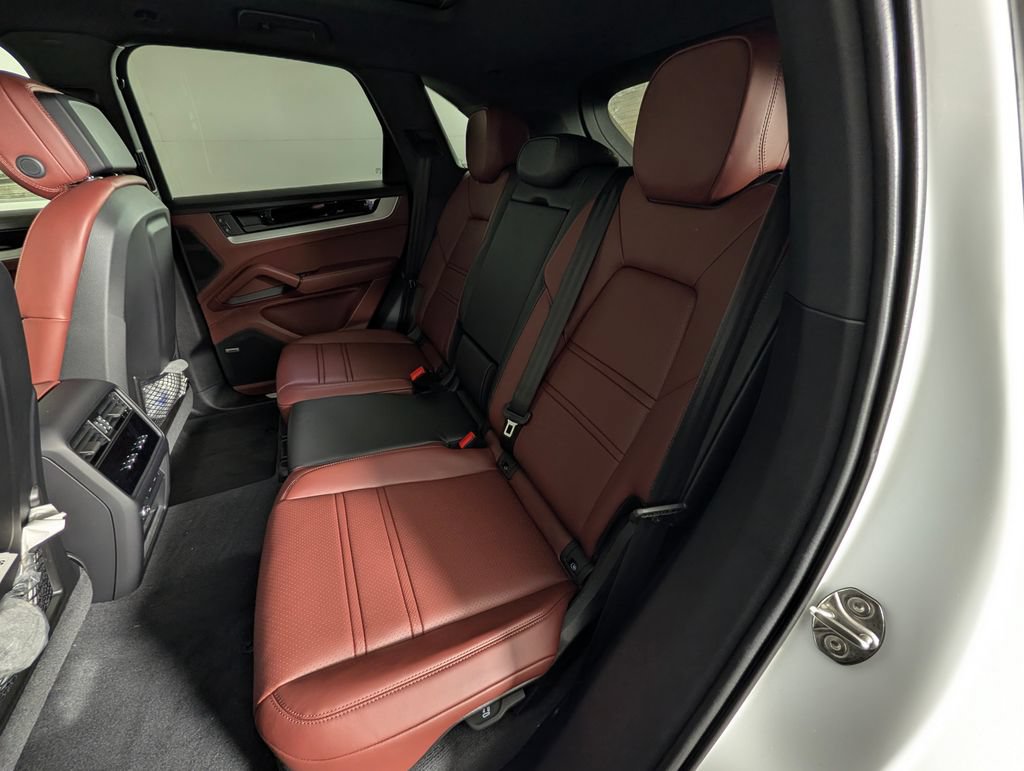 New 2026 Porsche Cayenne AWD/4WD image 24