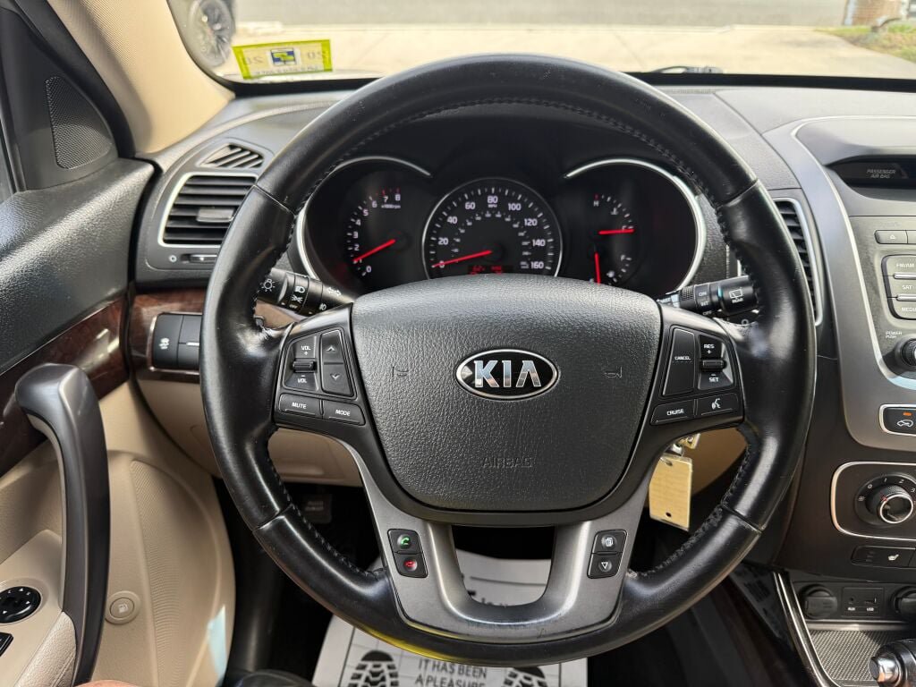 Used 2014 Kia Sorento LX FWD image 12