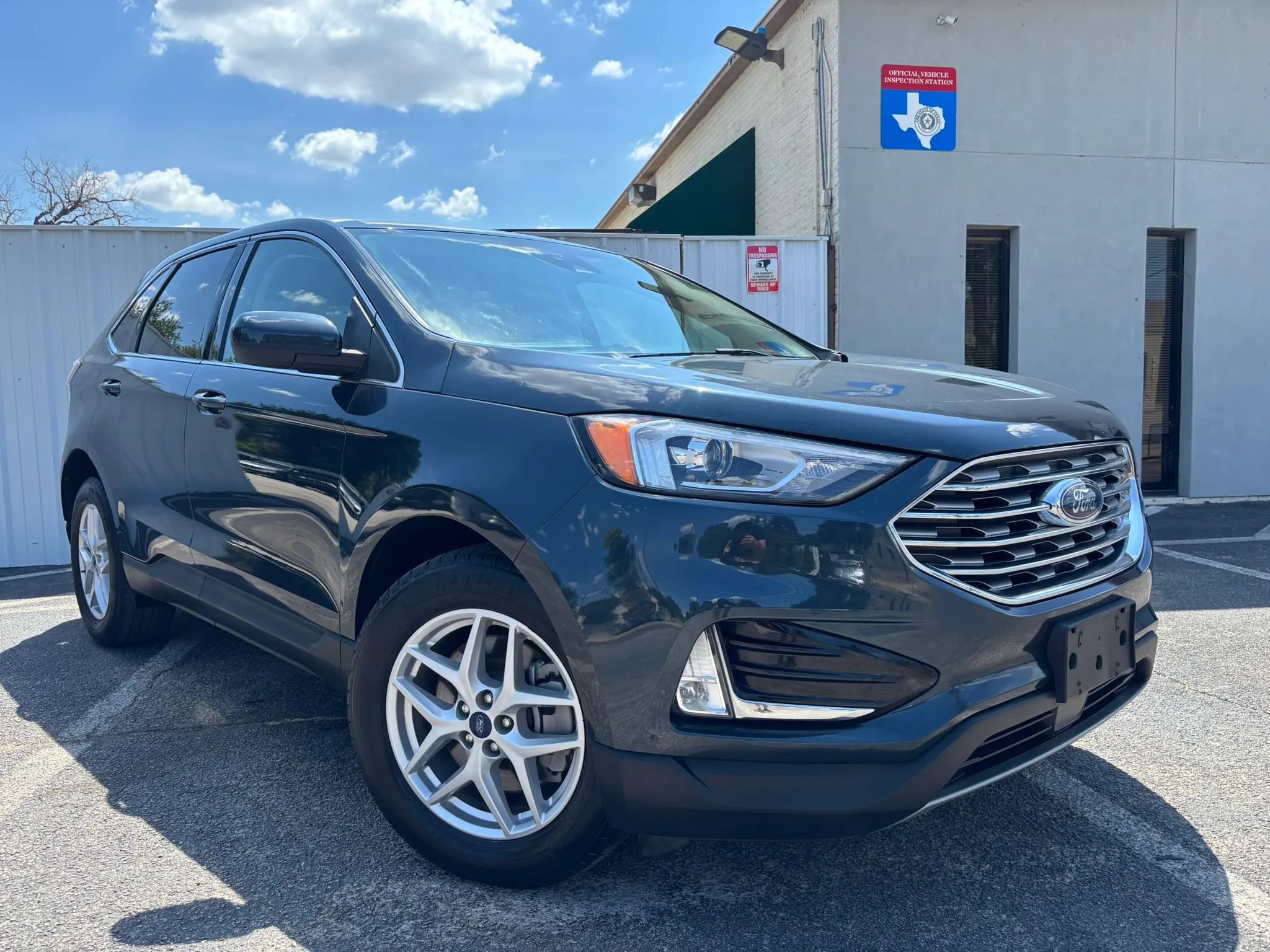 Used 2022 Ford Edge SEL w/ Convenience Package AWD/4WD image 9