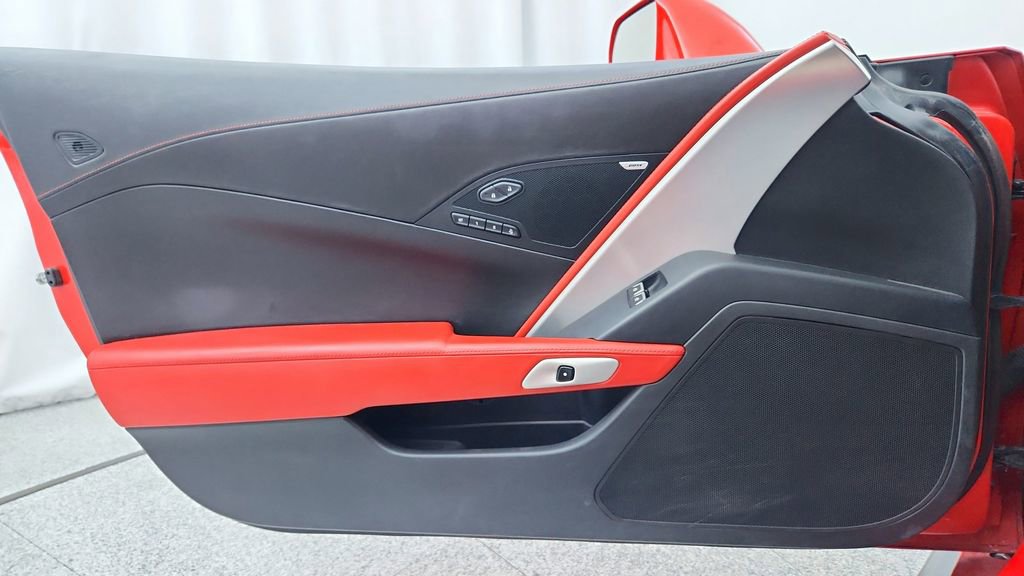 Used 2016 Chevrolet Corvette Z06 w/ 3LZ Preferred Equipment Group image 15