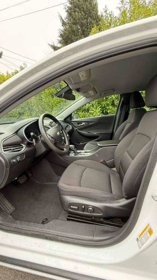Used 2023 Chevrolet Malibu LT FWD image 14