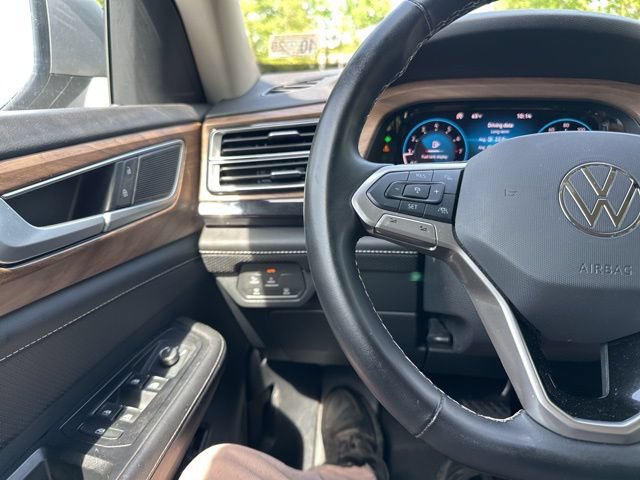 Used 2025 Volkswagen Atlas SE AWD/4WD image 41