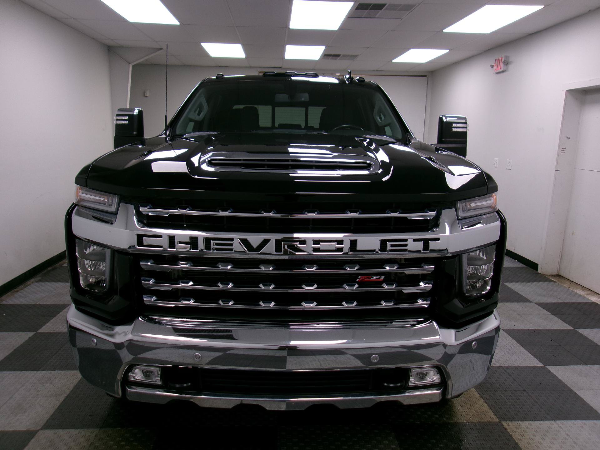 Used 2022 Chevrolet Silverado 2500 LTZ w/ LTZ Plus Package AWD/4WD image 15