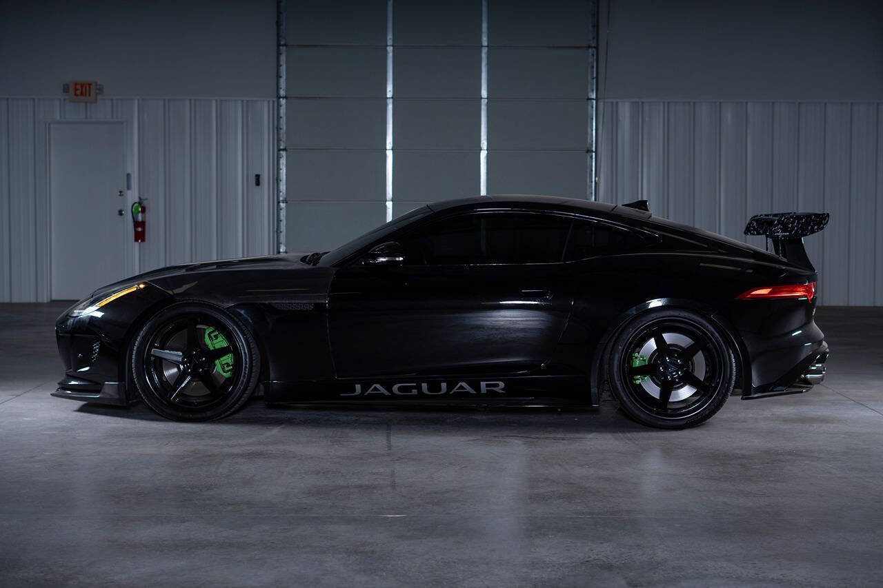 Used 2015 Jaguar F-TYPE R image 11