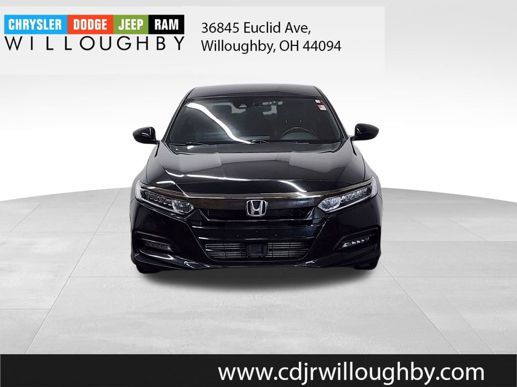 Used 2018 Honda Accord Sport image 2
