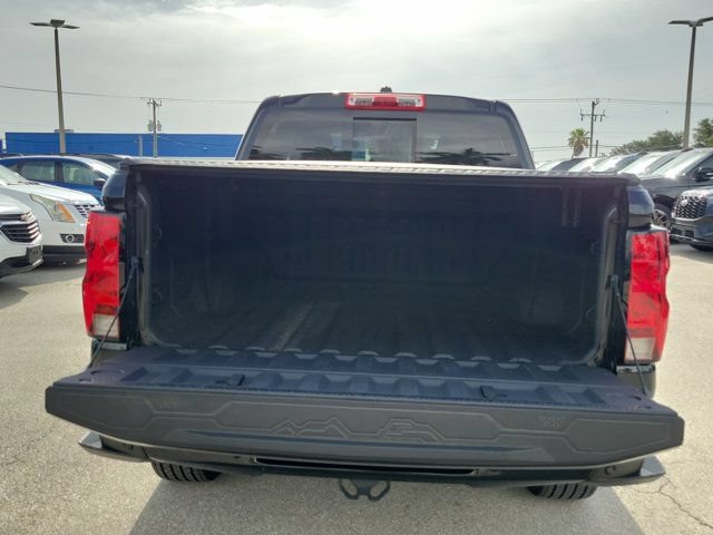 Used 2024 Chevrolet Colorado LT w/ LT Convenience Package RWD image 10