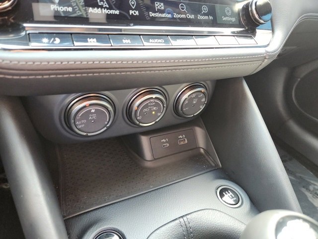 Used 2023 Nissan Z Performance w/ Floor Mat Package (L93) image 27