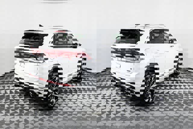 New 2026 Volkswagen Atlas Cross Sport SEL Premium R-Line image 30