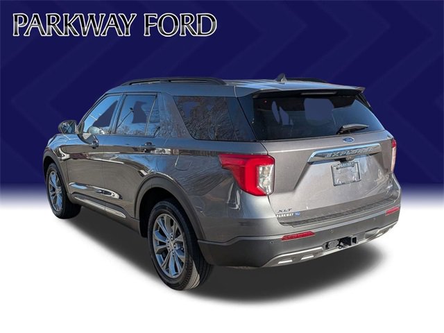 Used 2023 Ford Explorer XLT w/ Equipment Group 202A image 7