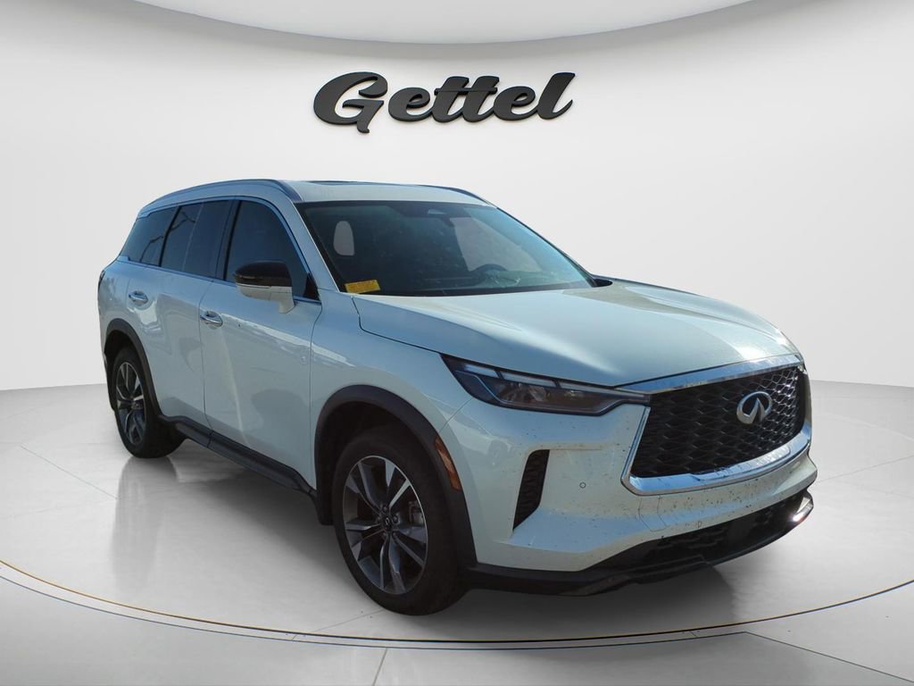 Used 2023 INFINITI QX60 Luxe w/ Cargo Package FWD image 13