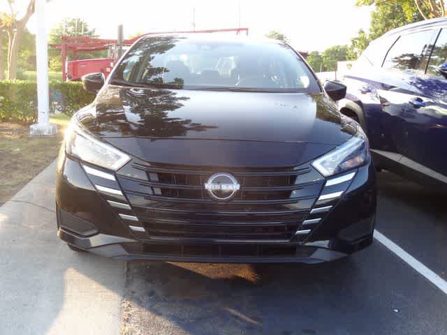 Used 2025 Nissan Versa SV w/ Trunk Package FWD image 2