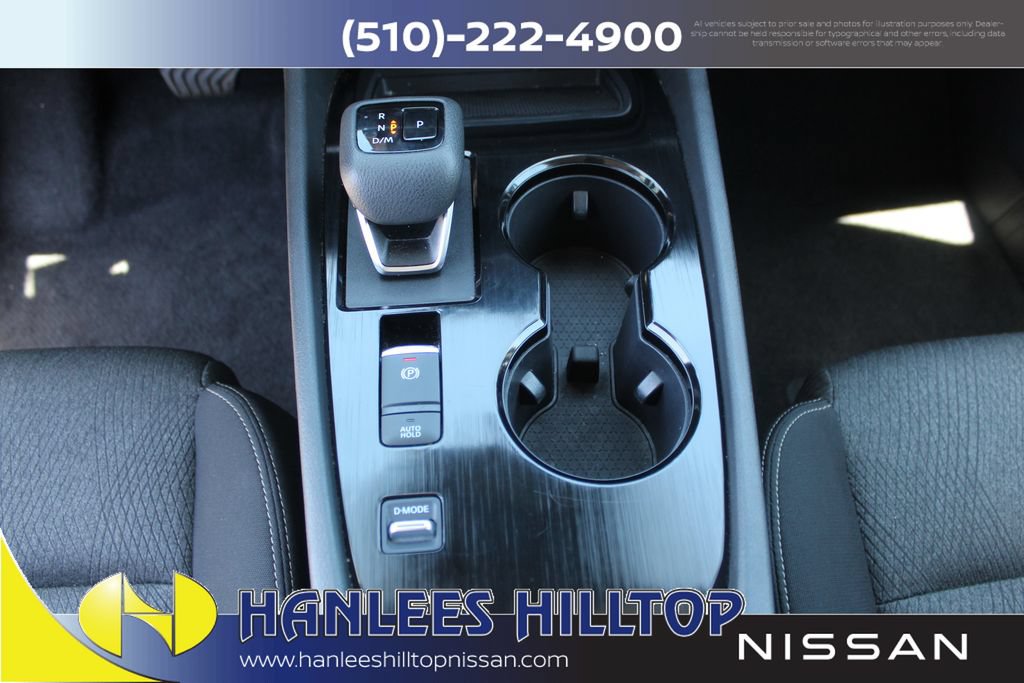 Used 2025 Nissan Rogue SV FWD image 20