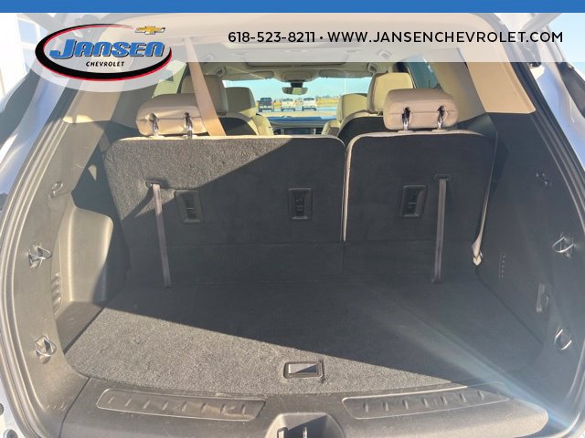 Used 2024 Buick Enclave Essence w/ Experience Buick Package FWD image 7