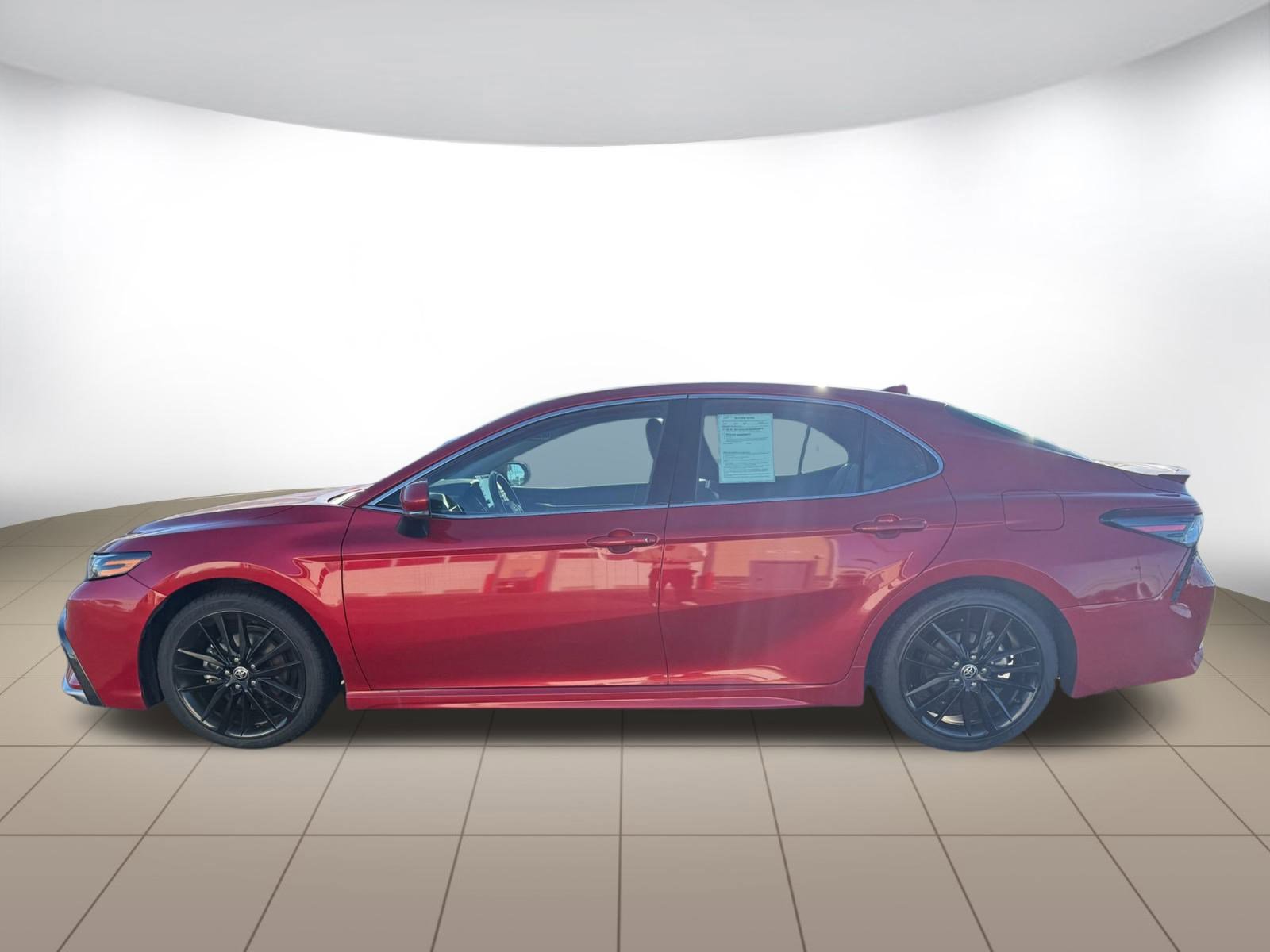 Used 2023 Toyota Camry XSE FWD image 4
