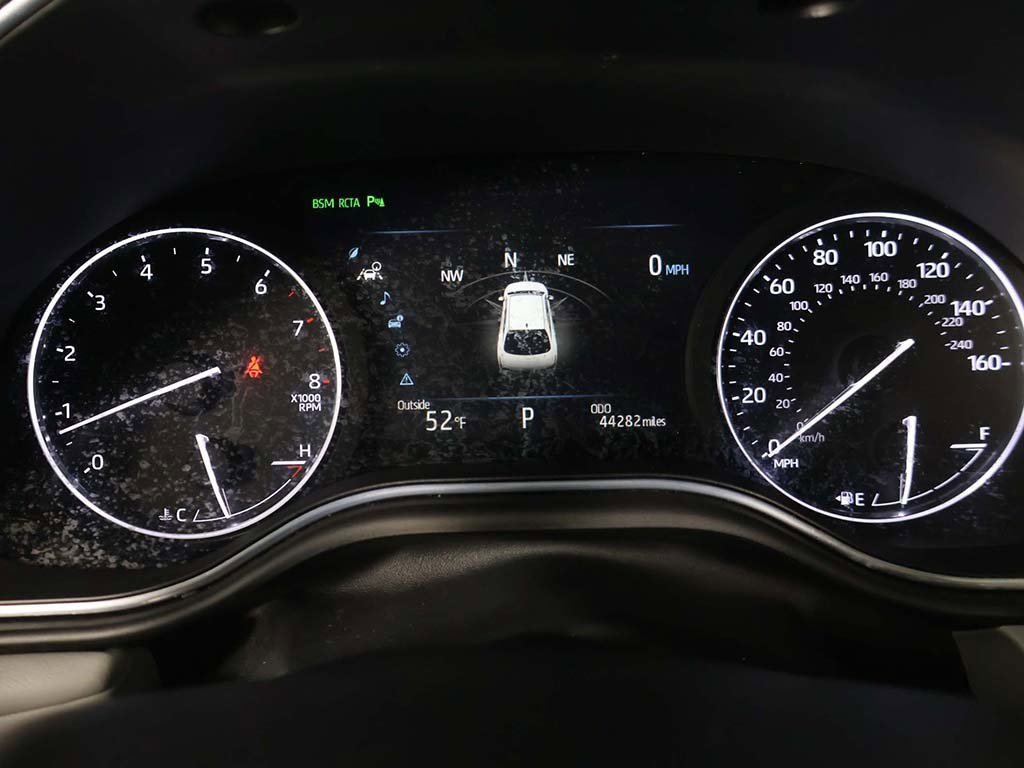 Used 2019 Toyota Avalon Limited image 44