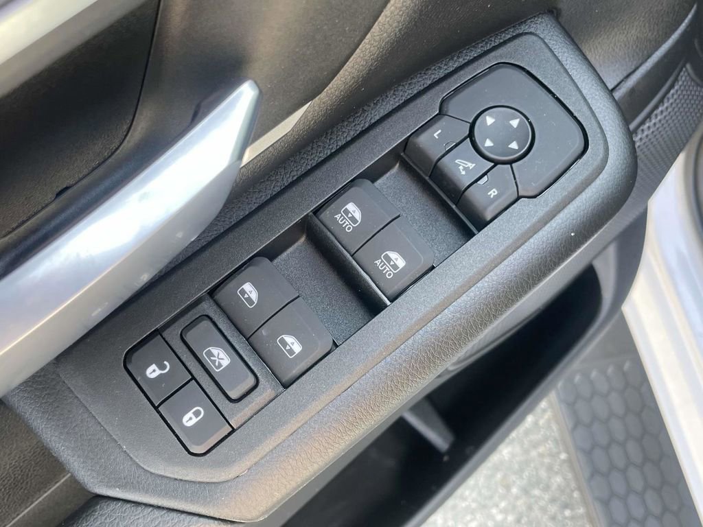 Used 2025 RAM 1500 Big Horn image 27