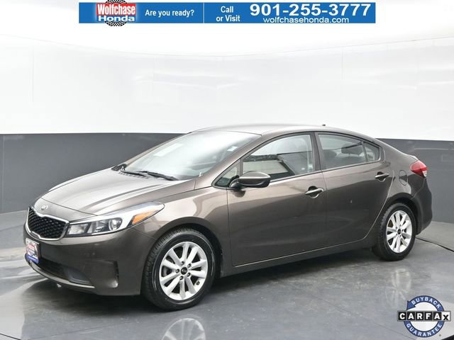 Used 2017 Kia Forte LX w/ LX Popular Package image 2