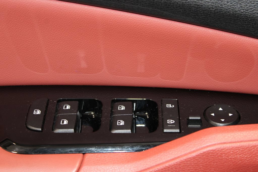 Used 2025 Kia Sportage SX FWD image 40