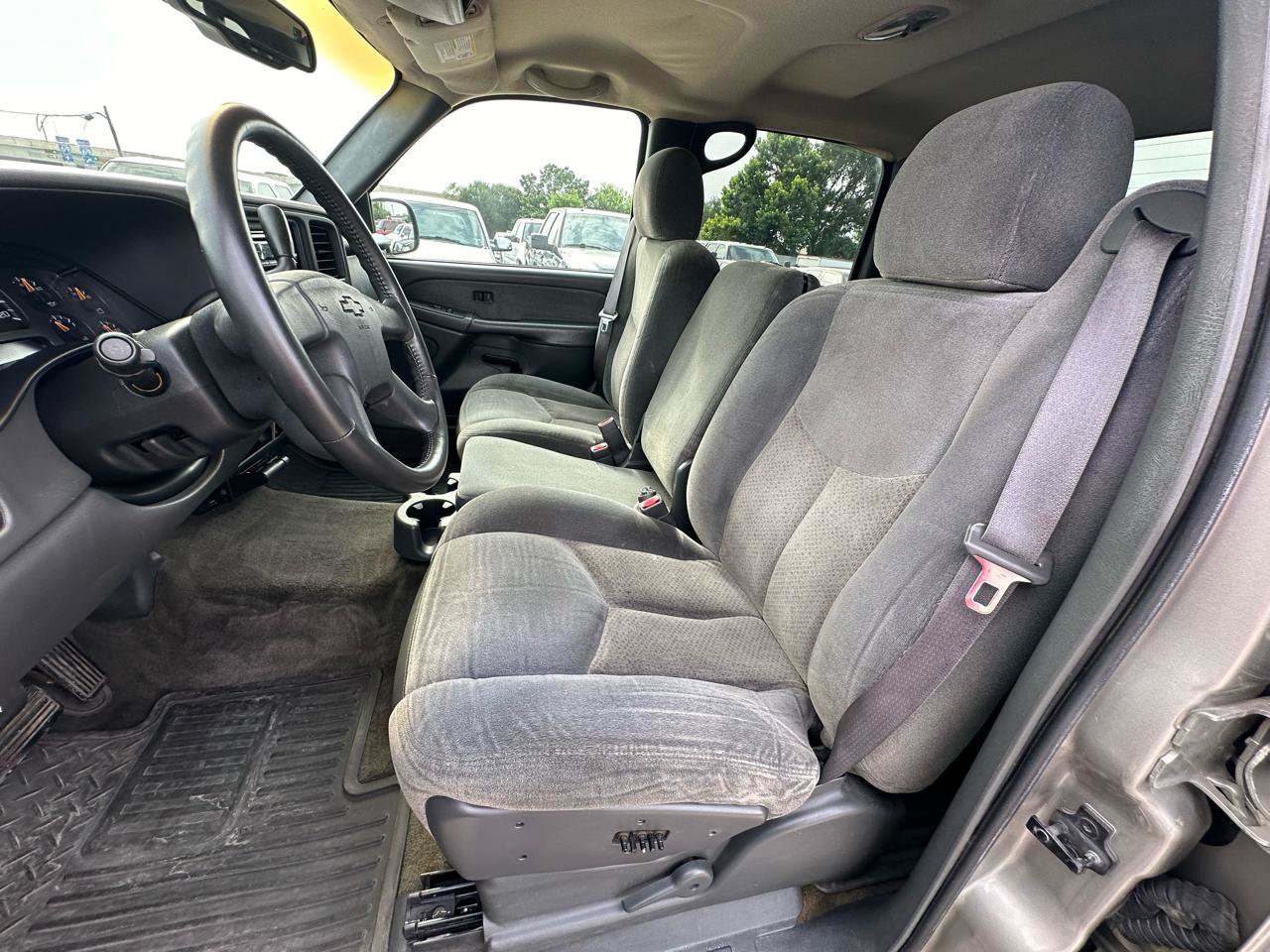 Used 2003 Chevrolet Silverado 2500 LS RWD image 14