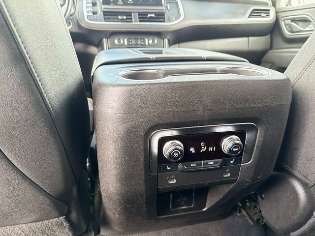 Used 2022 GMC Yukon XL AT4 w/ Technology Package image 13