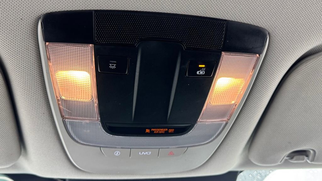 Used 2022 Kia Sorento S AWD/4WD image 29