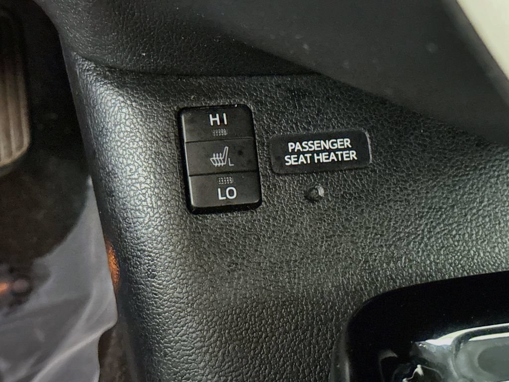 Used 2017 Toyota Prius Four Touring FWD image 11