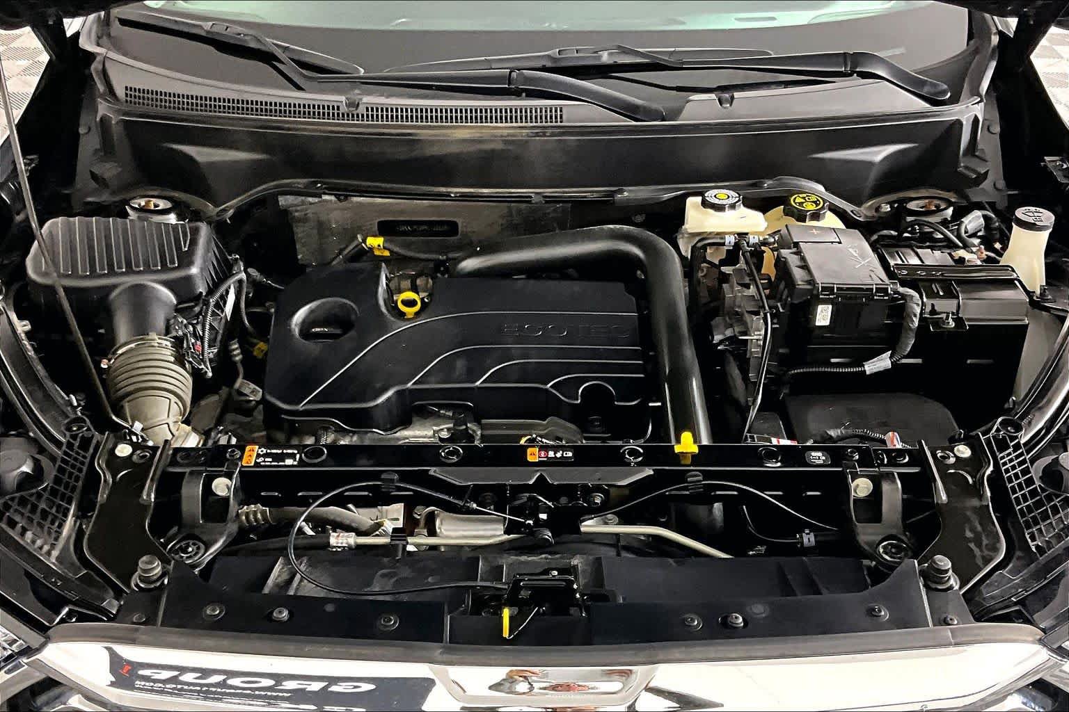 Certified 2024 GMC Terrain SLT FWD image 31