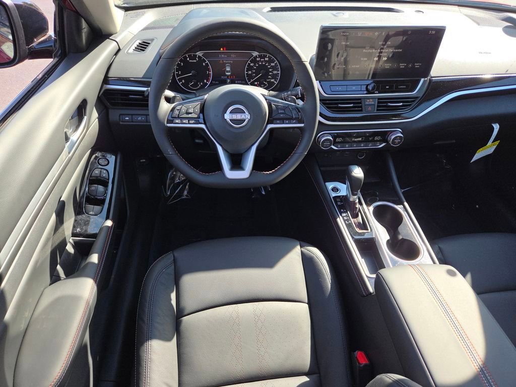 New 2025 Nissan Altima 2.5 SR w/ SR Premium Package image 32