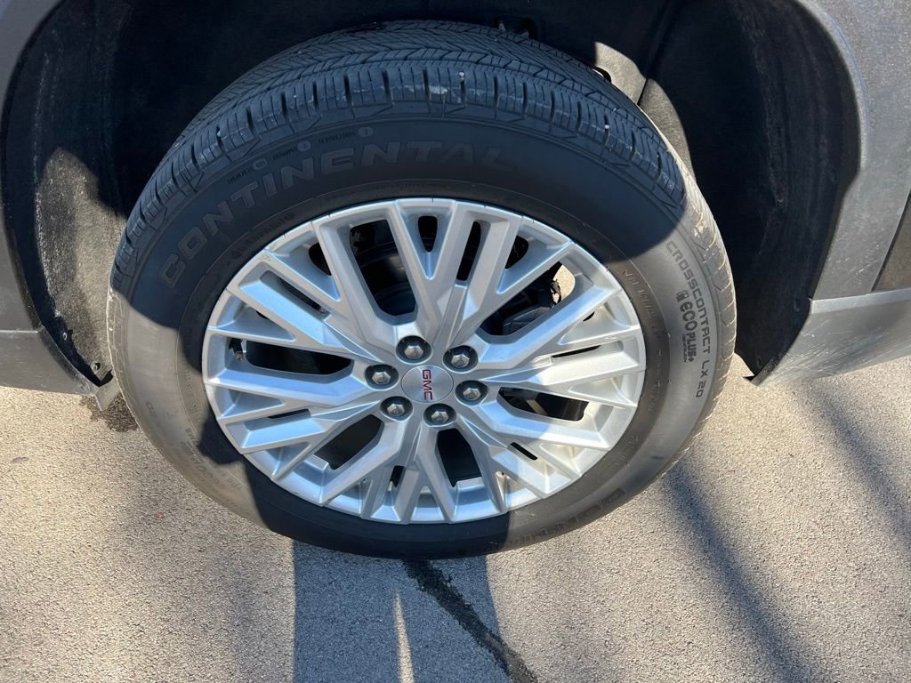 Used 2024 GMC Acadia Elevation image 14