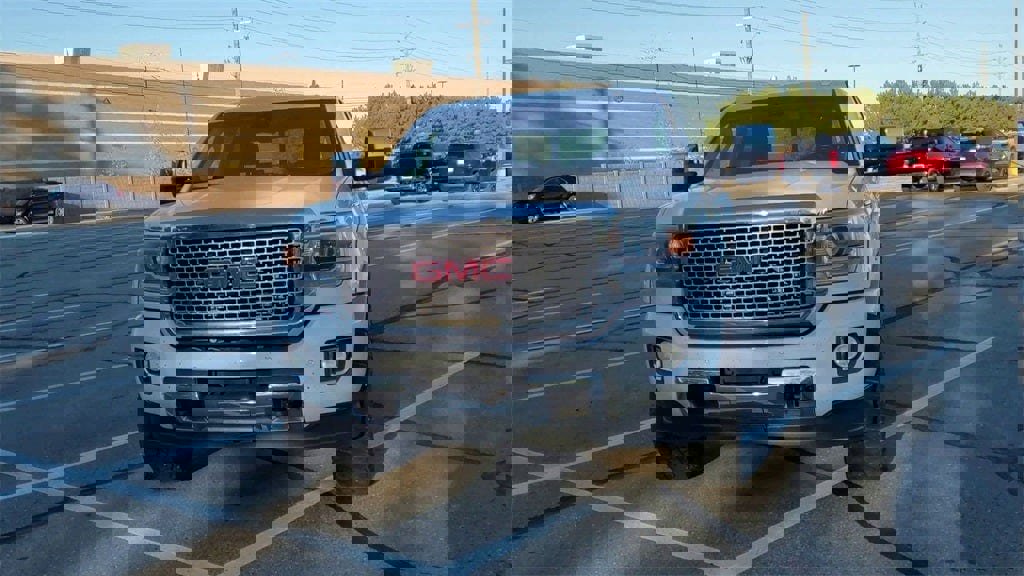 Used 2015 GMC Sierra 2500 Denali image 38