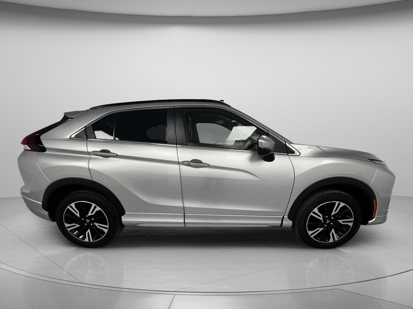 Used 2024 Mitsubishi Eclipse Cross SEL AWD/4WD image 5