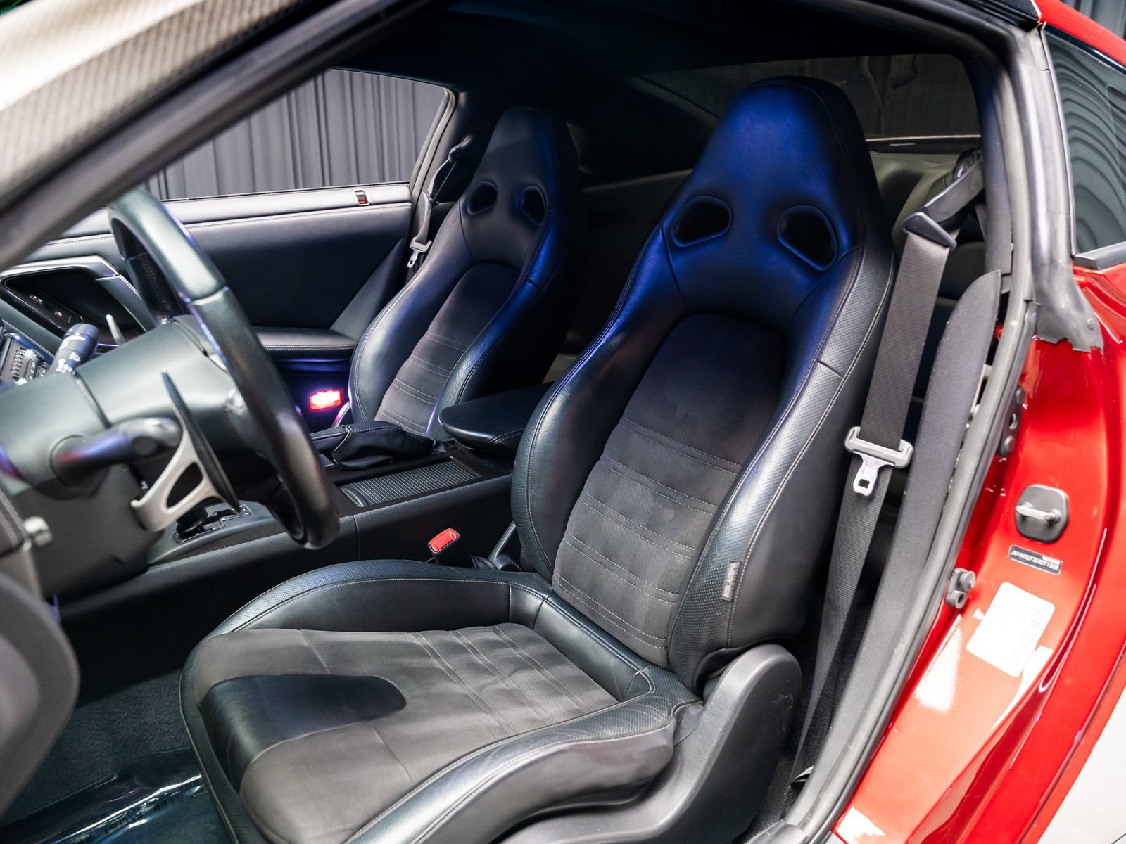 Used 2014 Nissan GT-R Premium AWD/4WD image 52