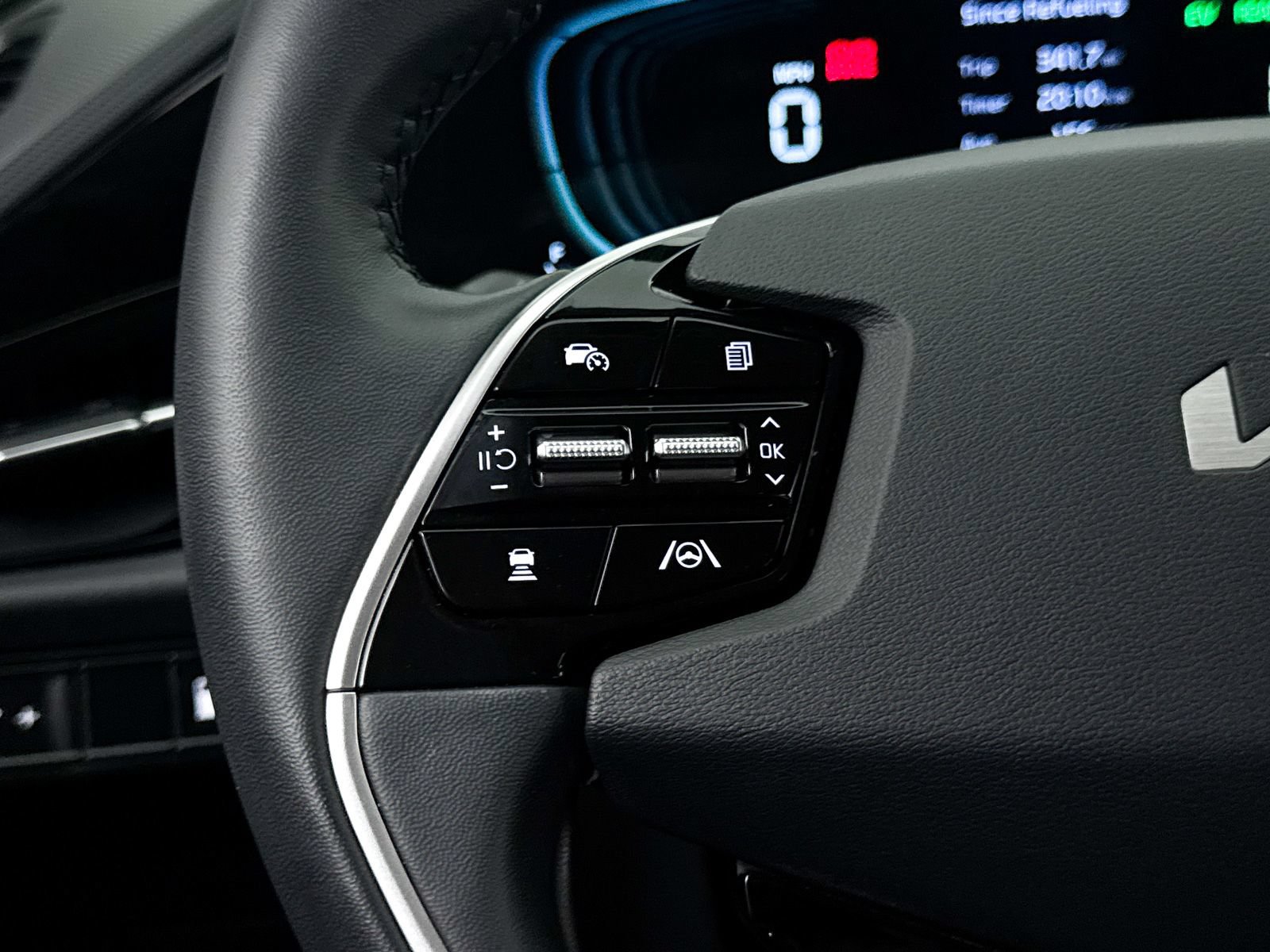 Certified 2023 Kia Niro EX FWD image 34