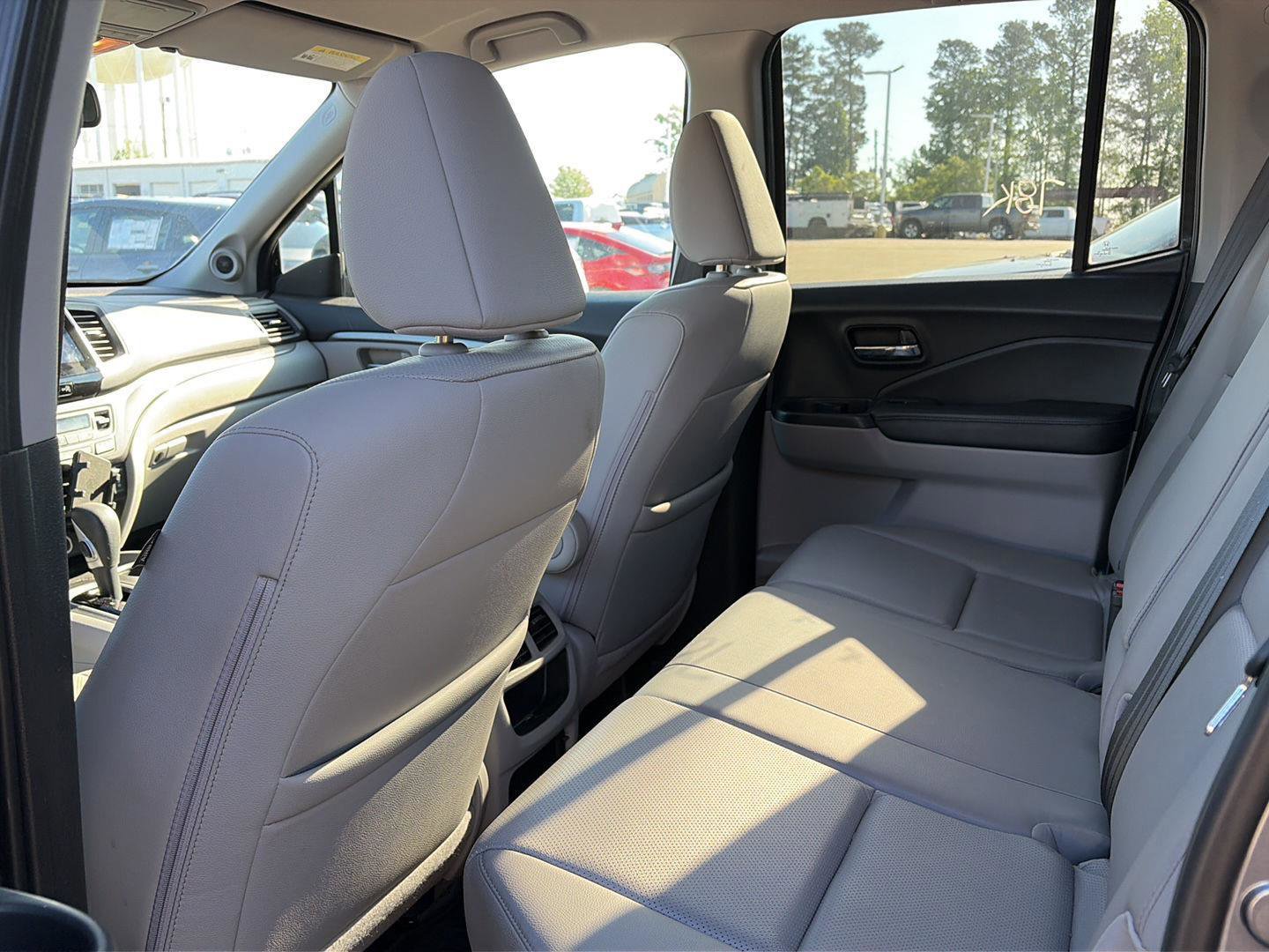 Used 2017 Honda Ridgeline RTL-T image 3