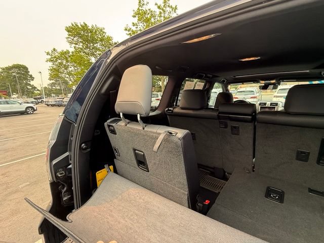 Used 2021 Lexus GX 460 Premium w/ Premium Package AWD/4WD image 9
