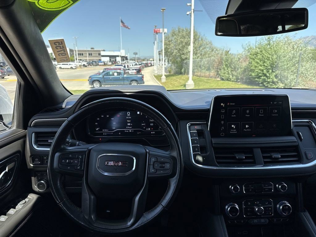 Used 2023 GMC Yukon XL AT4 w/ AT4 Premium Package AWD/4WD image 18